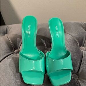 Nine West Green Patent Leather Mules
